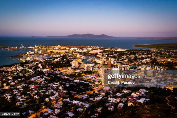 townsville - townsville fotografías e imágenes de stock