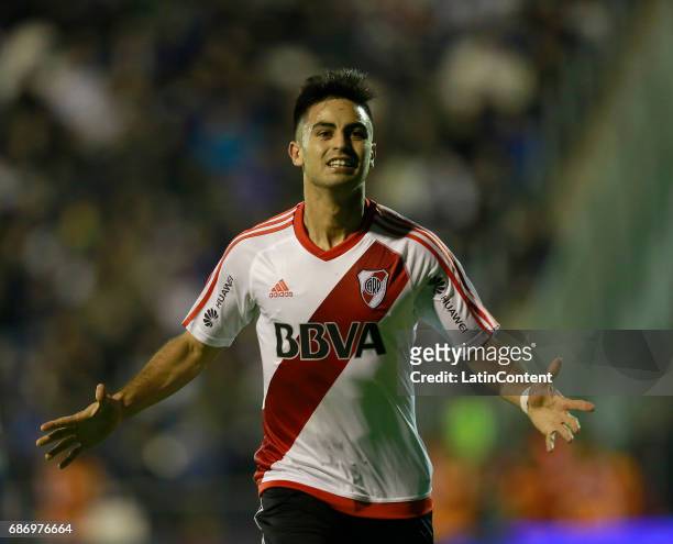 Gonzalo Martinez of River Plate celebrates after scoring the second goal of his team during a match between Gimnasia y Esgrima La Plata and River...