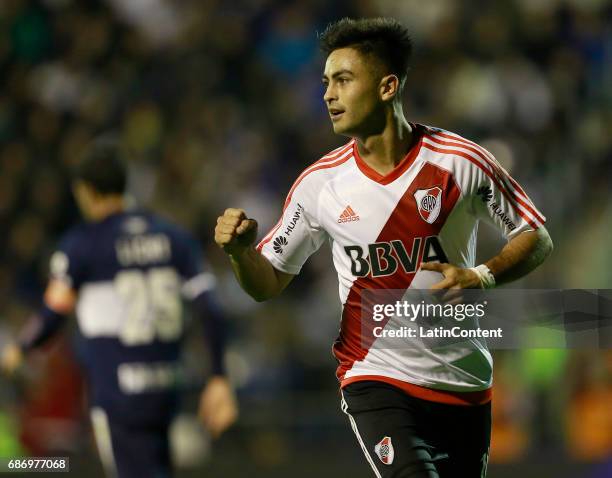 Gonzalo Martinez of River Plate celebrates after scoring the second goal of his team during a match between Gimnasia y Esgrima La Plata and River...