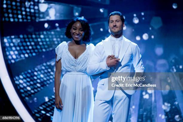 Episodes 2410" - After weeks of stunning competitive dancing, the final three couples advance to the finals of "Dancing with the Stars," live,...