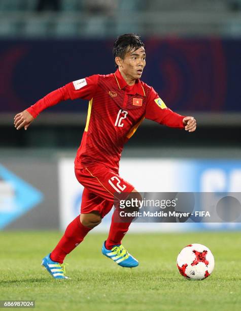 Hoang Nam Luong of Vietnam dribbles during the FIFA U-20 World Cup Korea Republic 2017 group E match between Vietnam and New Zealand at Cheonan...