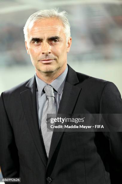 Head coach Darren Bazeley of New Zealand before the FIFA U-20 World Cup Korea Republic 2017 group E match between Vietnam and New Zealand at Cheonan...