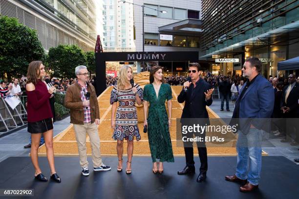 Ksenija Lukich, Alex Kurtzman, Annabelle Wallis, Sofia Boutella, Tom Cruise, Russell Crowe during a photo call for The Mummy at World Square on May...