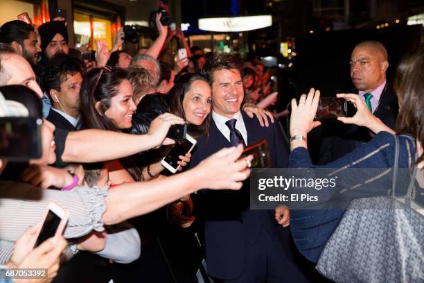 Tom Cruise meets with Fans as he arrives ahead of The Mummy Australian Premiere at State Theatre on May 22, 2017 in Sydney, Australia.