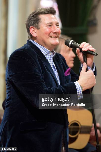 Singer Tony Hadley, lead singer of the band Spandau Ballet, meetingh the fans at the Eataly Milano Smeraldo. Milan, Italy. 19th December 2016