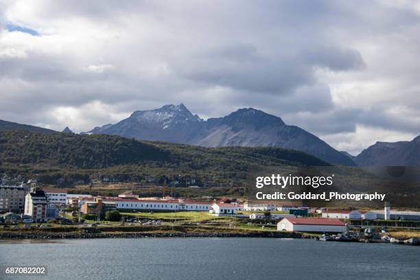 argentinien: maritime museum und presidio in ushuaia - presidio stock-fotos und bilder