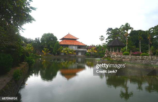 pura taman ayun temple - jayk7 bali temple stock-fotos und bilder