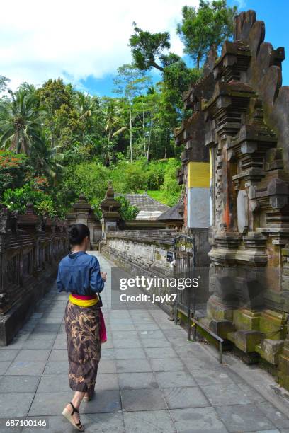 tirta empul temple - jayk7 bali stock pictures, royalty-free photos & images