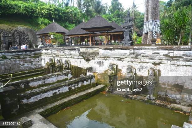 goa gajah temple - jayk7 bali temple stock-fotos und bilder