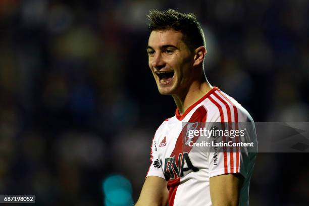 Lucas Alario of River Plate reacts during a match between Gimnasia y Esgrima La Plata and River Plate as part of Torneo Primera Division 2016/17 at...