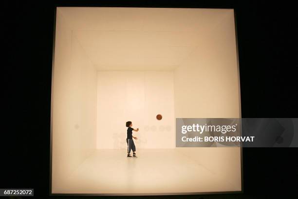 Italian Sebastiano Castellucci performs in "Crescita XII" directed by Italian Romeo Castellucci, 13 July 2005, during the Avignon Theatre Festival...