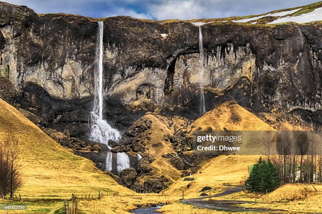 Foss A Sidu Waterfall Kirkjubaejarklaustur Iceland Photo Getty Images foss-a-sidu-waterfall-kirkjubaejarklaustur-iceland-photo-getty-images