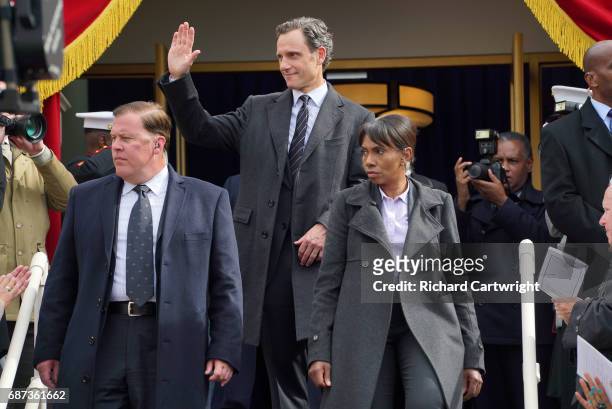 Transfer of Power" - In the final days of his presidency, Fitz uses his power to make some unexpected changes, on "Scandal," airing THURSDAY, MAY 18...