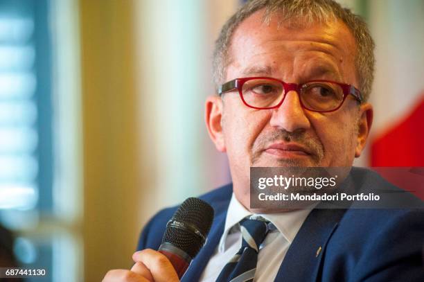 The President of Lombardy Roberto Maroni answering the citizens' questions at the meeting "Presidente mi spieghi_Ý", during the event "Panorama...