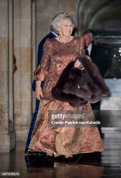 Princess Beatrix of The Netherlands leaves the royal palace after the gala dinner for the Corps Diplomatic on May 23, 2017 in Amsterdam, Netherlands.