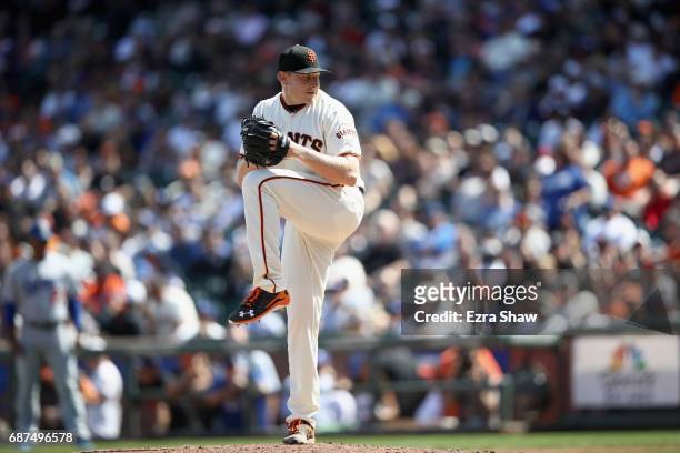 Mark Melancon of the San Francisco Giants pitches against the Los Angeles Dodgers at AT&T Park on April 27, 2017 in San Francisco, California.