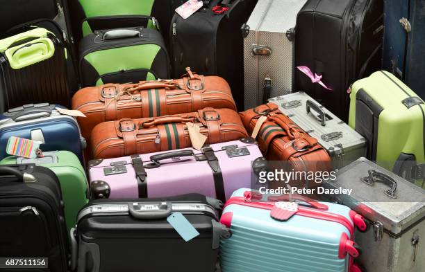 overview of suitcases - bagage fotografías e imágenes de stock