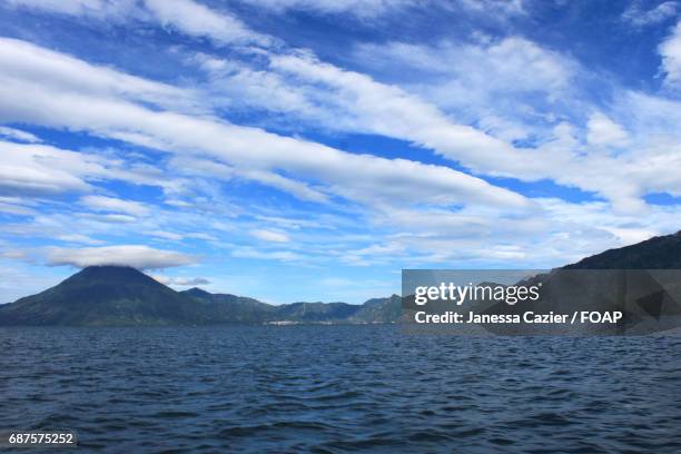 scenic view of mountain range - janessa stockfoto's en -beelden