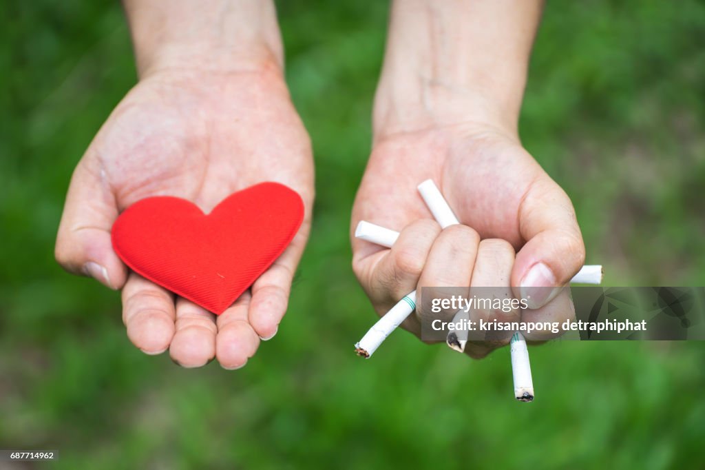 Quitting smoking strengthens the heart.