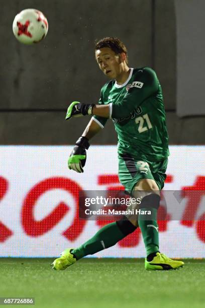 Toru Takagiwa of Shimizu S-Pulse in action during the J.League Levain Cup Group A match between Omiya Ardija and Shimizu S-Pulse at NACK 5 Stadium...