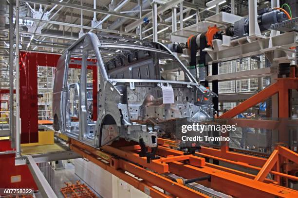 modern van vehicle on the production line - vw van stock pictures, royalty-free photos & images