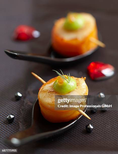 scallop and carrot makis - wasabi paste stock pictures, royalty-free photos & images