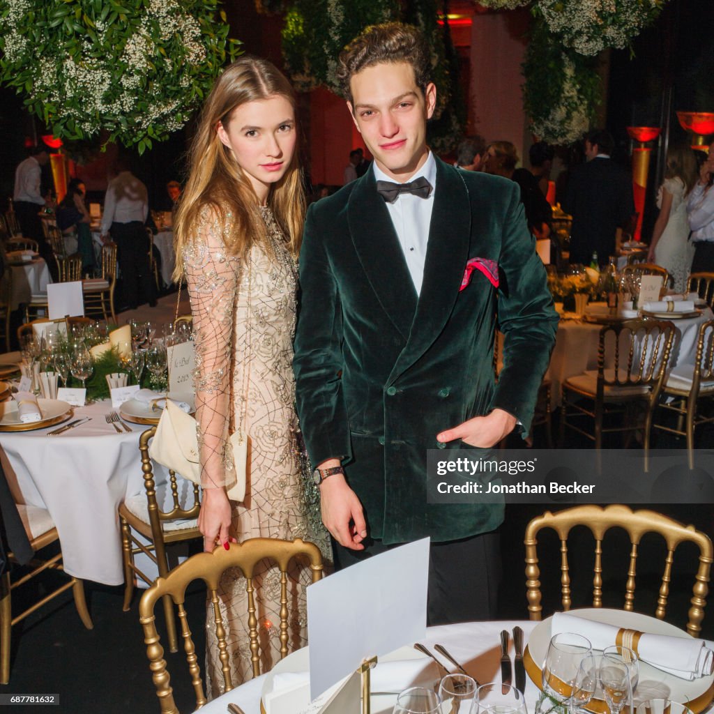 Bal des Debutantes, Vanity Fair, March 2016