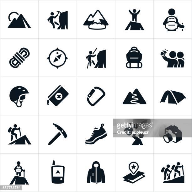bergsteigen symbole - bergsteiger mit karte und rucksack stock-grafiken, -clipart, -cartoons und -symbole