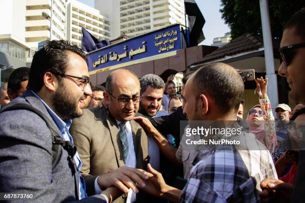 Prosecutors have ordered the release on bail of the Former Egyptian presidential candidate and rights lawyer Khaled Ali accused of publicly making an...