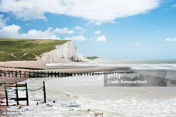 the seven sisters cliffs - east sussex stock-fotos und bilder