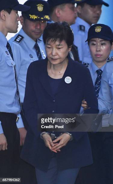 Former South Korea President Park Geun-hye arrives at the Seoul Central District Court on May 25, 2017 in Seoul, South Korea. Former South Korean...