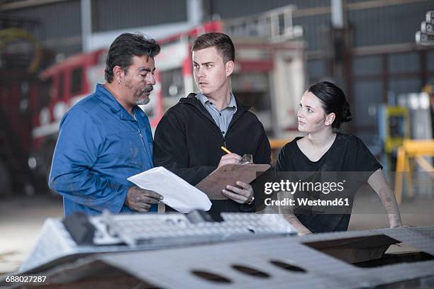 Fire Mechanic Fire Truck Mechanic Photos and Premium High Res Pictures - Getty Images