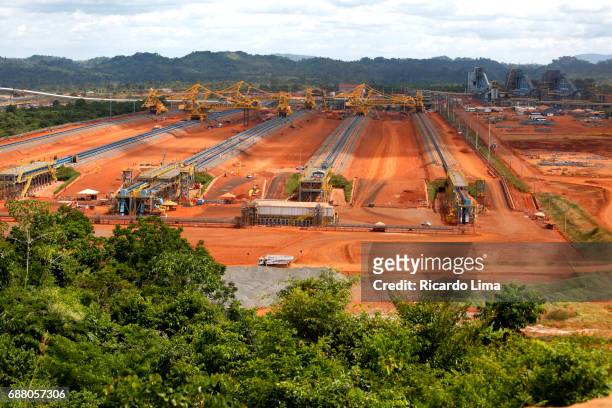 iron ore mining project - localization stock-fotos und bilder