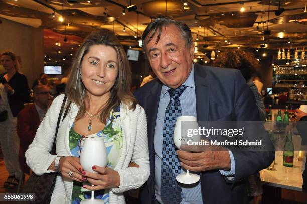 Andrea vom Badesee and Richard Lugner pose during the 'Die Allee zum Genuss' restaurant opening party on May 24, 2017 in Vienna, Austria.