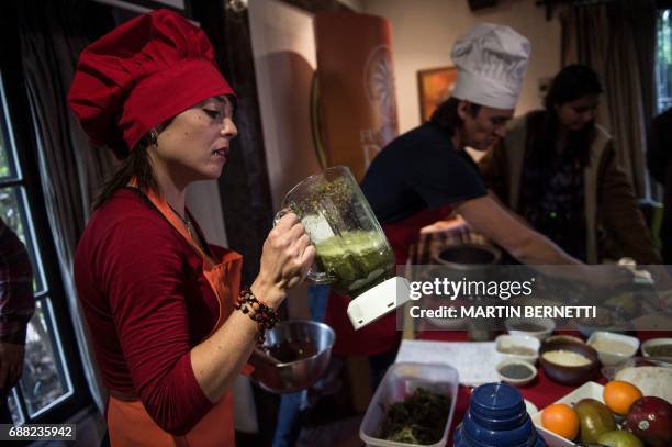Revelant 11 Natalia Revelant Stock Photos, High-Res Pictures, and Images - Getty ...