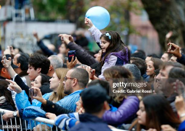 People take photos after the Tedeum Mass in honour to the 207th anniversary of the Revolucion de Mayo at Metropolitan Cathedral on May 25, 2017 in...