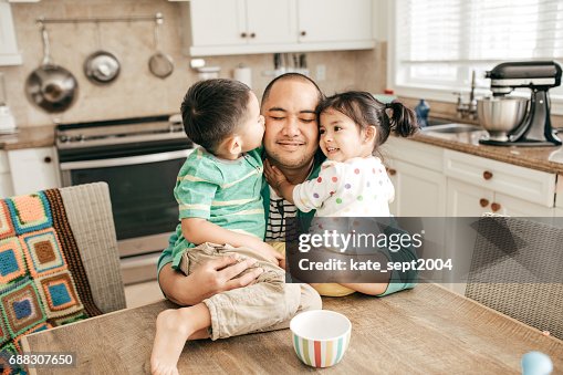 Kissing a best dad Kissing a best dad