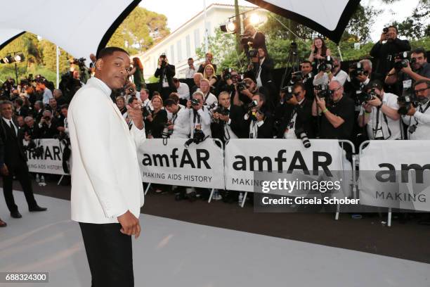 Will Smith arrives at the amfAR Gala Cannes 2017 at Hotel du Cap-Eden-Roc on May 25, 2017 in Cap d'Antibes, France.