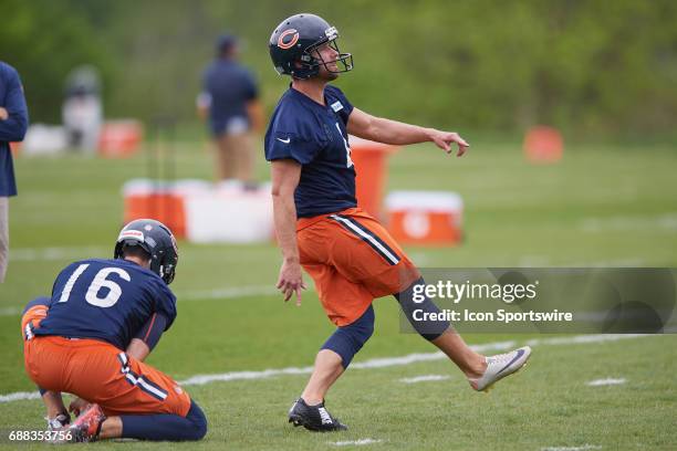 Chicago Bears kicker Connor Barth participates in drills during the Bears team OTA workouts on May 23, 2017 at Halas Hall, in Lake Forest, IL.