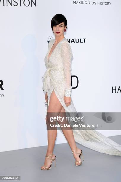 Paz Vega arrives at the amfAR Gala Cannes 2017 at Hotel du Cap-Eden-Roc on May 25, 2017 in Cap d'Antibes, France.