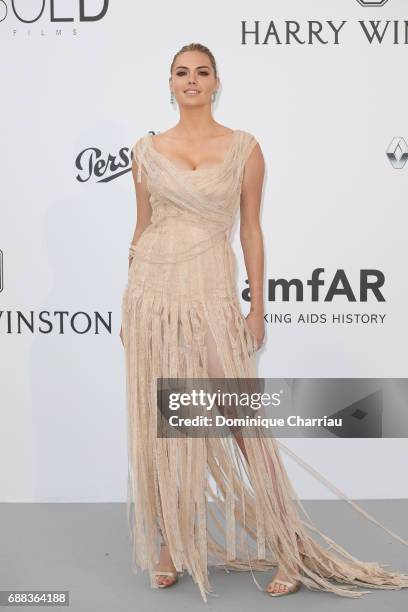 Kate Upton arrives at the amfAR Gala Cannes 2017 at Hotel du Cap-Eden-Roc on May 25, 2017 in Cap d'Antibes, France.