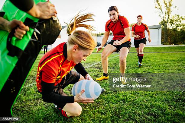 Orange Rugby Trainers Orange Rugby Ball Photos et images de collection - Getty Images