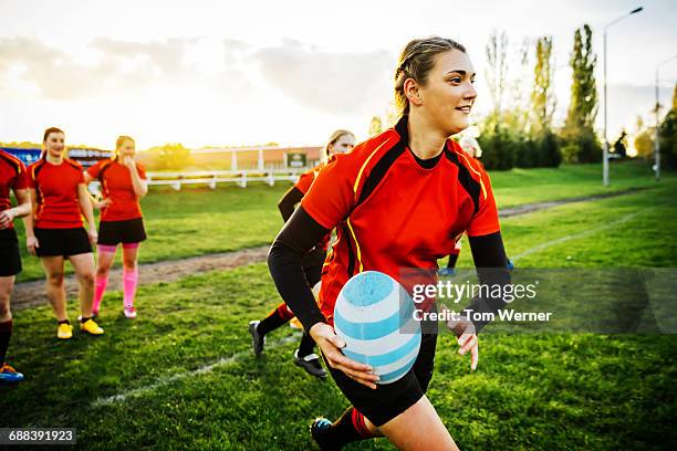 rugby team training - women rugby stock pictures, royalty-free photos & images