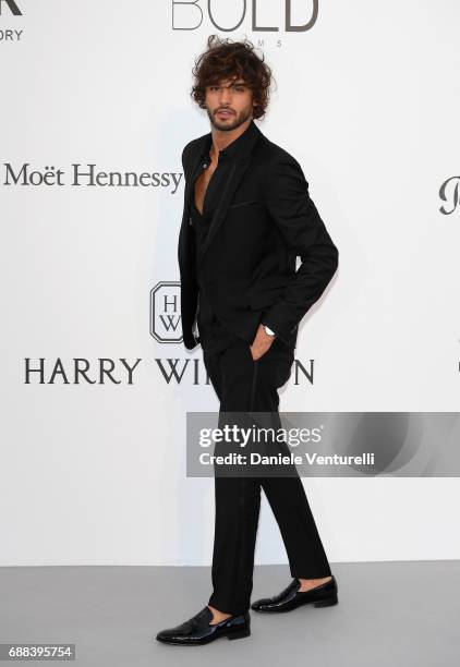 Model Marlon Teixeira arrives at the amfAR Gala Cannes 2017 at Hotel du Cap-Eden-Roc on May 25, 2017 in Cap d'Antibes, France.