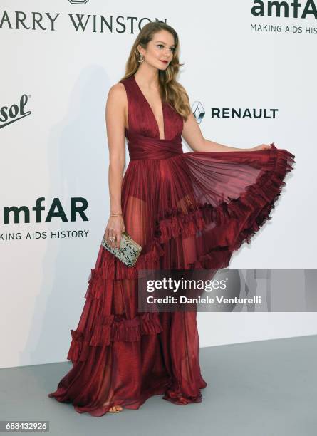 Eniko Mihalik arrives at the amfAR Gala Cannes 2017 at Hotel du Cap-Eden-Roc on May 25, 2017 in Cap d'Antibes, France.