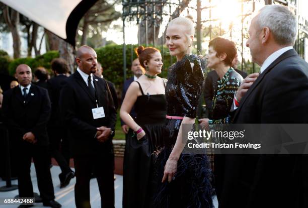 Nicole Kidman arrives at the amfAR Gala Cannes 2017 at Hotel du Cap-Eden-Roc on May 25, 2017 in Cap d'Antibes, France.