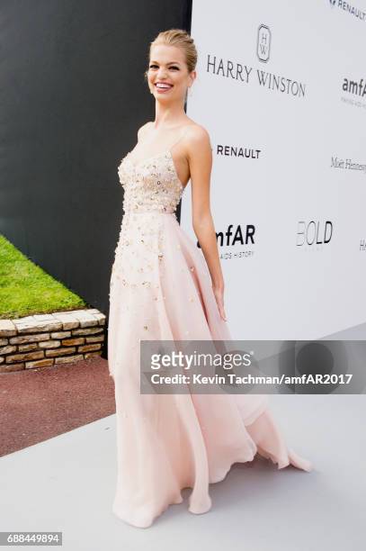 Daphne Groeneveld arrives at the amfAR Gala Cannes 2017 at Hotel du Cap-Eden-Roc on May 25, 2017 in Cap d'Antibes, France.