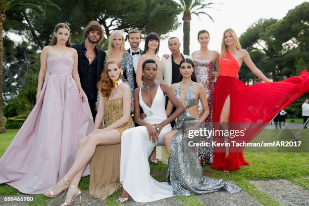 Barbara Palvin, Marlon Teixeira, Pierre Emmanuel Angeloglou, Lara Stone, Kristina Bazan, Olivier Rousteing, Irina Shayk, Doutzen Kroes, Alexina...