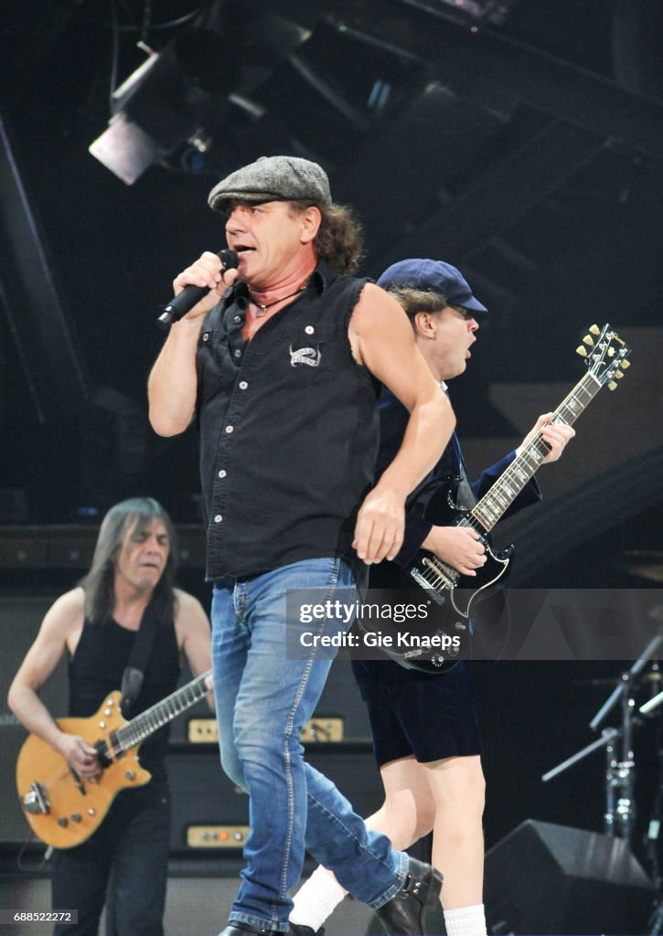 AC/DC