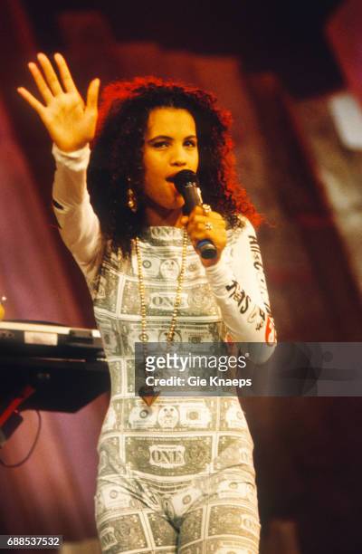 Neneh Cherry, Diamond Awards Festival, Sportpaleis, Antwerpen, Belgium, 11/1989.